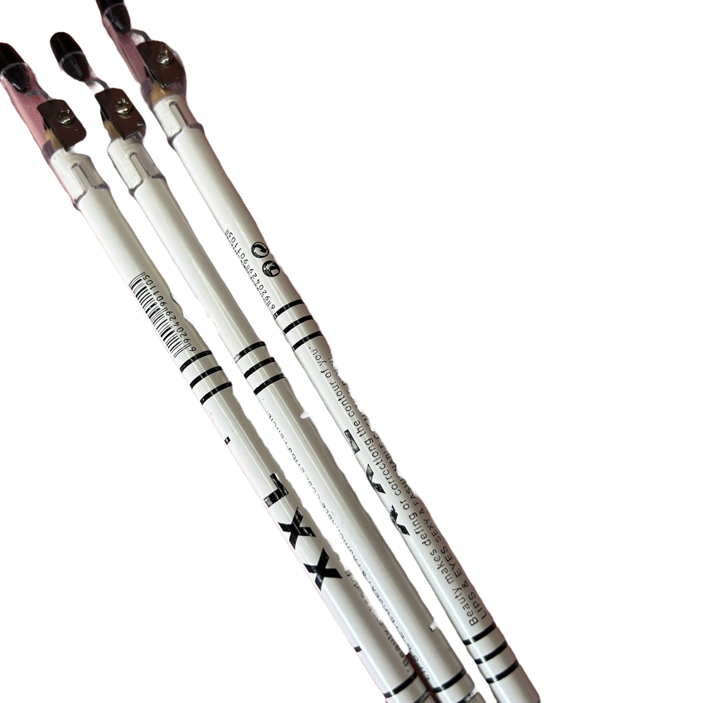 Crayon sourcils et lèvres